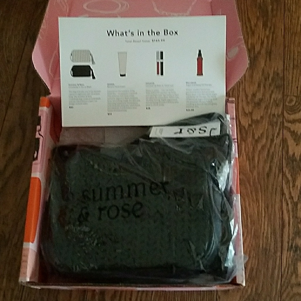 Fabfitfun summer & rose crossbody bag